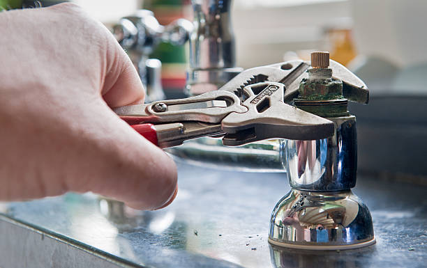 Best Water damage contractors near me  in Des Allemands, LA